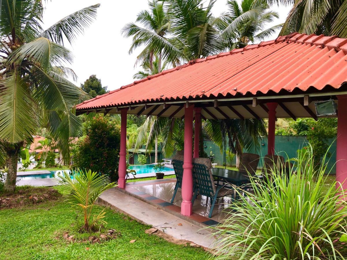 Garden Haven Hikkaduwa Villa Exterior photo